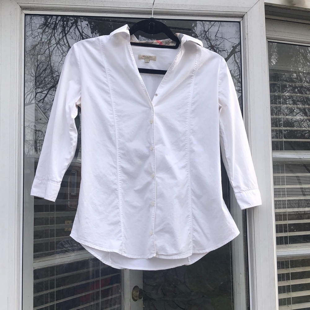 Burberry 3/4 sleeve button down white stretch shirt. Size small.